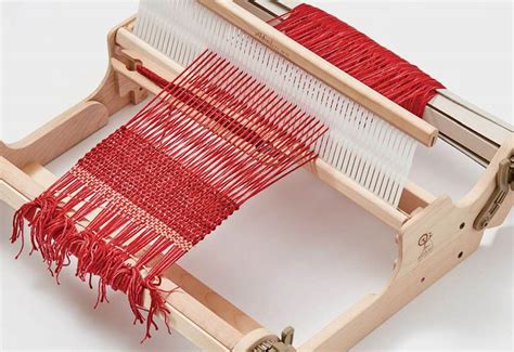 18 Surprising Facts About Loom Weaving - Facts.net