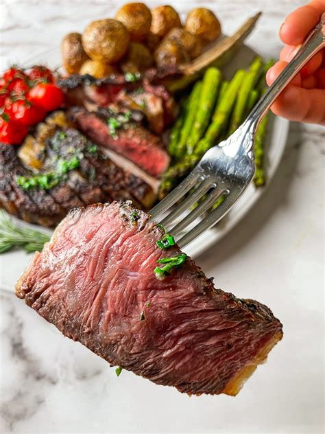 Tomahawk Steak How To Cook Grill at Katherine Shelton blog