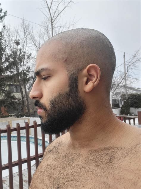 18m does it look odd how it transitions from stubbles on cheek to black ...