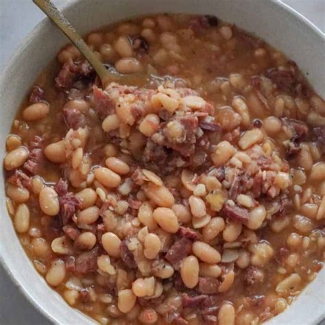 Thick and Hearty Navy Beans with Ham - Delicious Side Dishes
