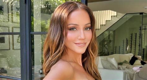 NFL Fans Are Going Wild Over Kay Adams’ Halloween Costume [VIDEO]