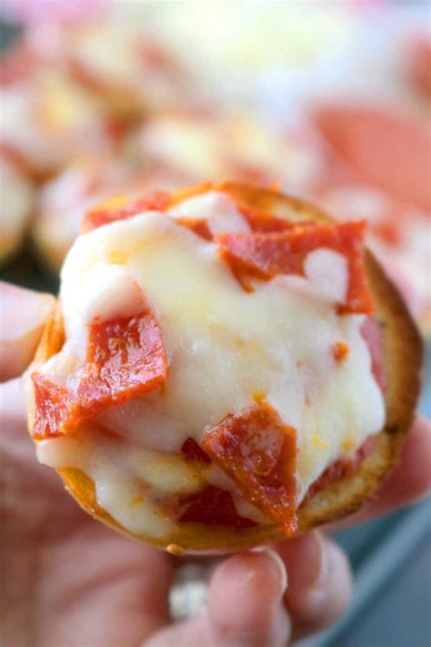 How to Make Pizza Bagels (Bagel Bites Recipe) - The Anthony Kitchen