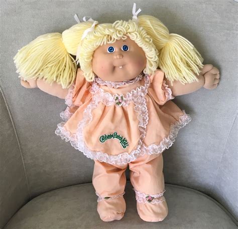 Vintage CABBAGE PATCH KIDS Girl Baby Doll; 16" (H); Blonde Hair; Blue ...