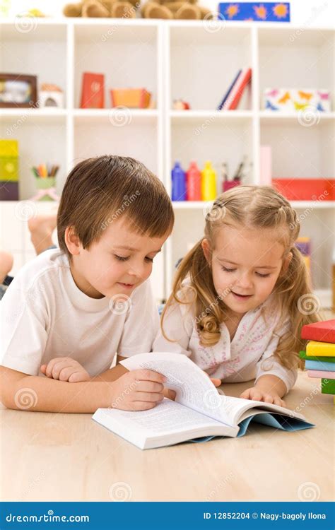 - High Resolution Photos Showing Off Children Learning Reading Phonics ...