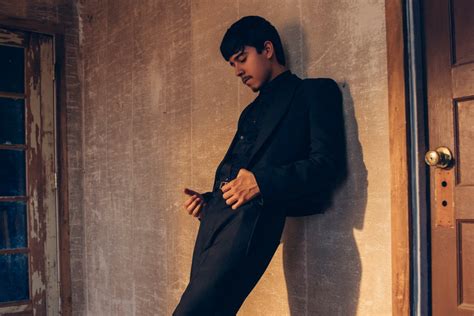 Ivan Cornejo Announces New Album 'Mirada'