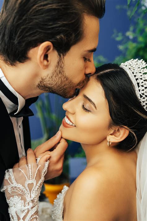 Boob+Kissing+Gif Photos, Download The BEST Free Boob+Kissing+Gif Stock ...