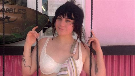 American Pickers star Danielle Colby's daughter Memphis, 22, shows off ...