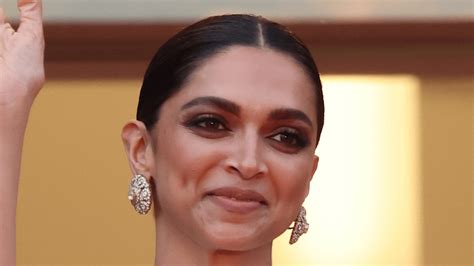 Deepika Padukone - The Most Fappable Face! Widescreen collection. Put on a laptop slideshow and ...