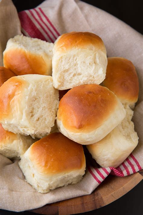 Homemade Dinner Rolls Recipe Easy