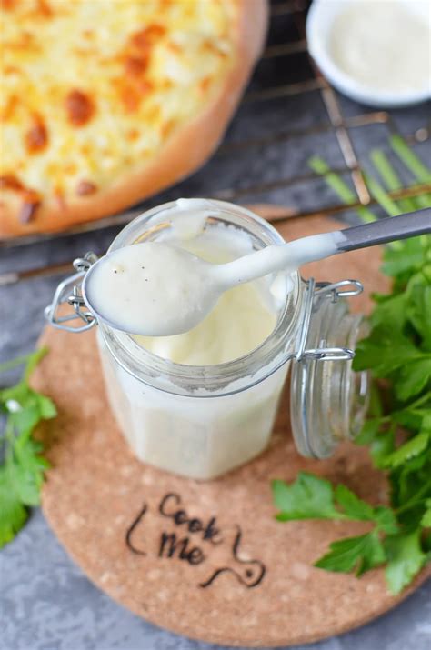 White Pizza Sauce Recipe Recipe - Easy Step-by-Step Guide | COOK.ME