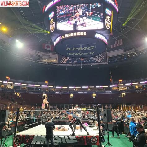 Trish Stratus / trishstratuscom nude Instagram leaked photo #721