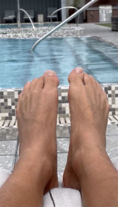 Daryn Alexander's feet