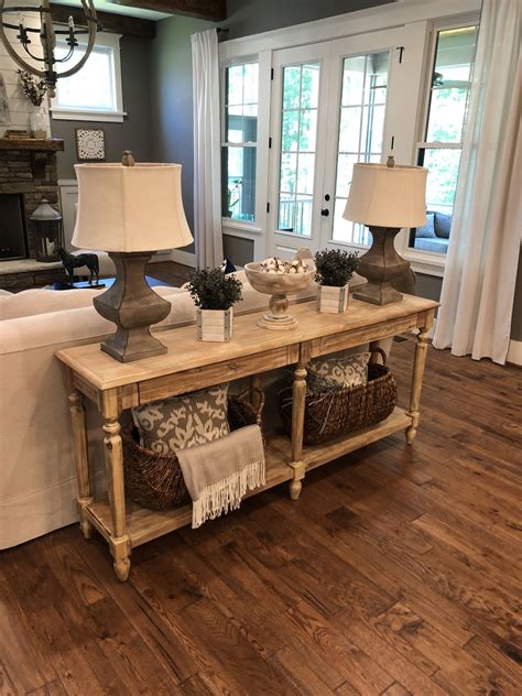 30+ Decorating Ideas For Sofa Tables