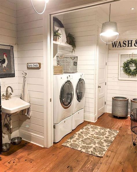 Farmhouse Laundry Room Design