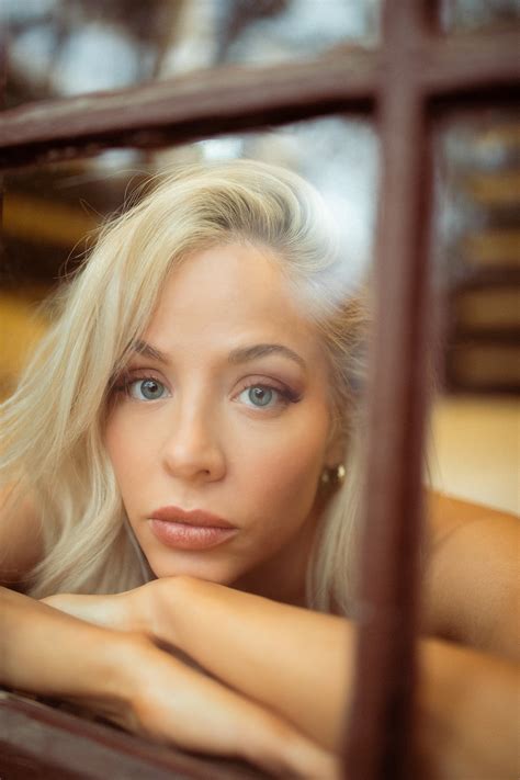 Mackenzie Porter Nudes