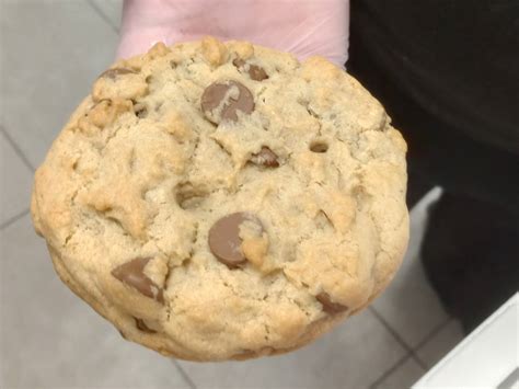 Crumbl Cookies sweetens Geneva Commons – Shaw Local