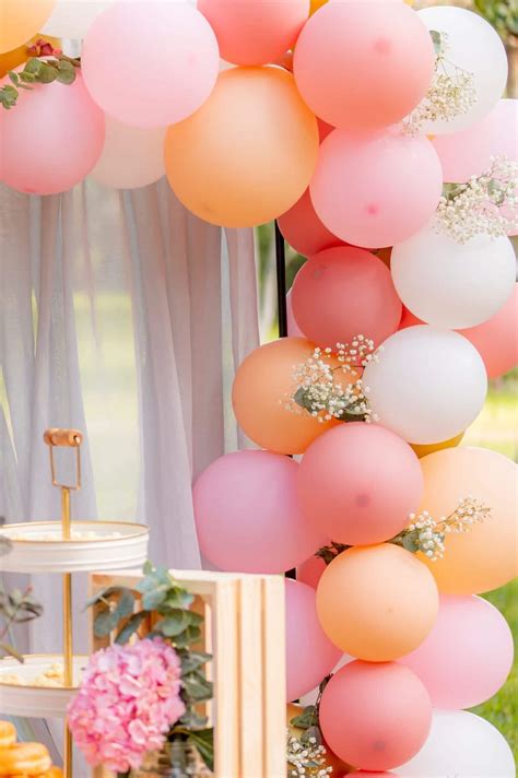 How To Make A Balloon Arch (Easy DIY Balloon Garland) - Darling ...