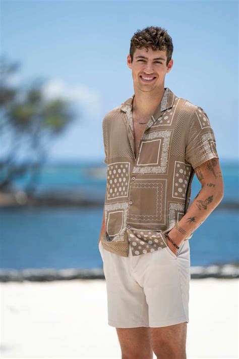 'Temptation Island' cast: Meet the sexy singles (and curious couples)