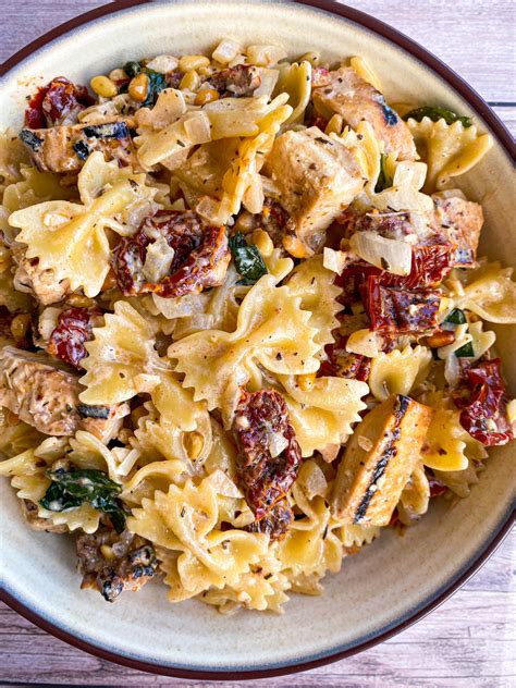 Creamy Sun-Dried Tomato Pasta (With Chicken) - Tastefully Grace