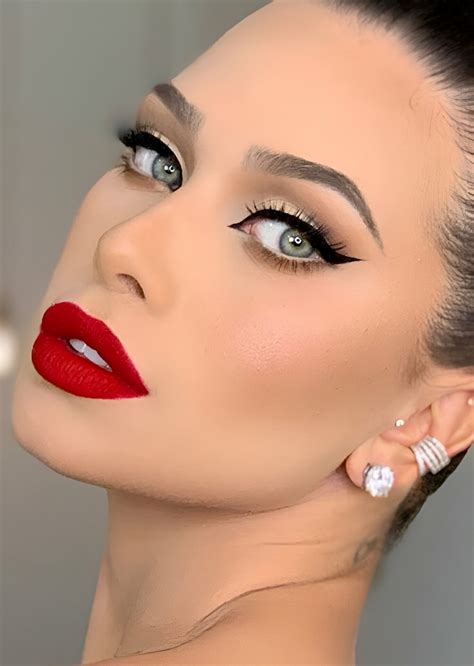 50 Stunning Red Lipstick Looks Perfect To Slay This Valentine - Woman ...