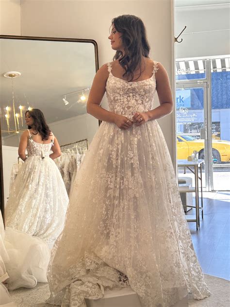 Martina Liana New Wedding Dress Save 20% - Stillwhite