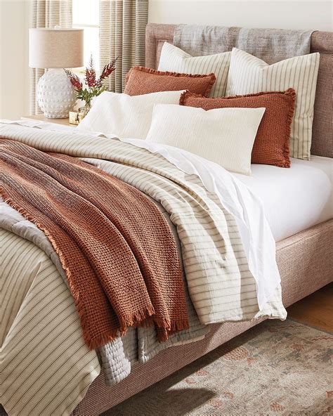 Layer Bedding for a Designer look | Bedroom pillows arrangement ...