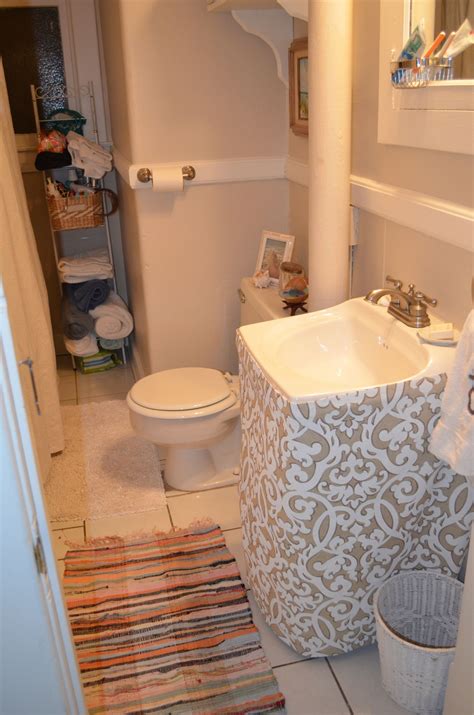 23 Cute Sink Skirts for Bathroom - Home Decoration and Inspiration Ideas