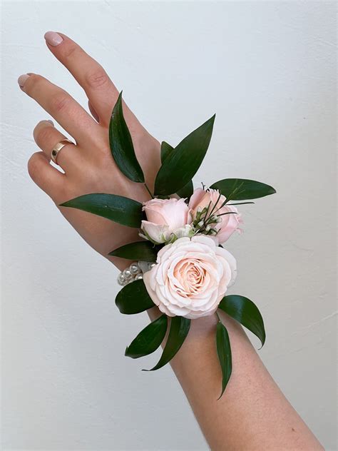 Corsage & Boutonnière | Flower Delivery San Francisco | Corsage and ...