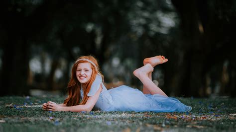 Barefoot Redhead Photos, Download The BEST Free Barefoot Redhead Stock Photos & HD Images