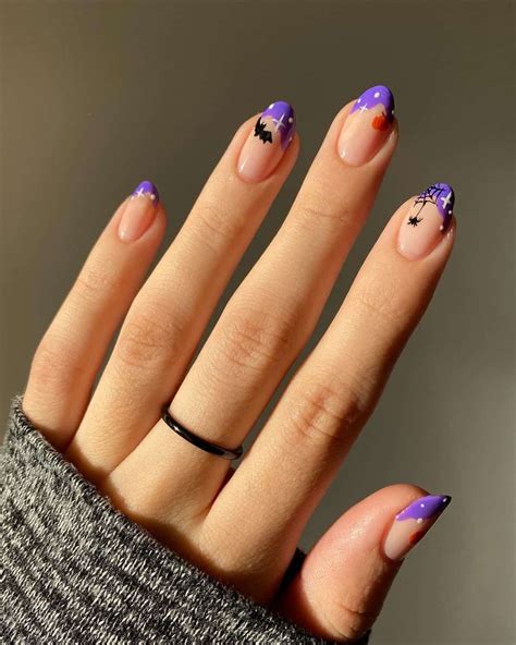 39 Spooky Short Halloween Nails You'll Absolutely Love - With Houna
