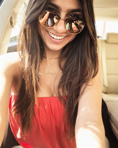 [100+] Fondos de fotos de Mia Khalifa | Wallpapers.com