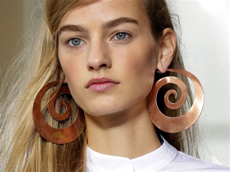 Julia burch height - kizastorm