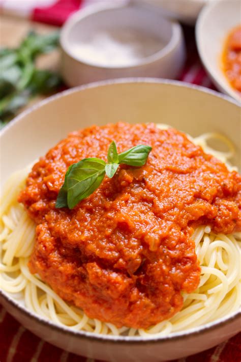 How to Make Spaghetti with Marinara Sauce