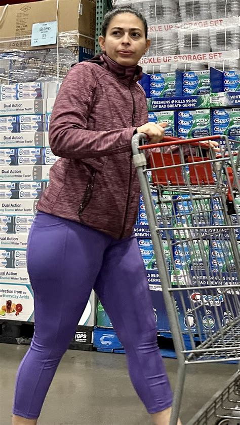 Costco Sighting - Latina milf in purple capri legging - Spandex, Leggings & Yoga Pants - Forum