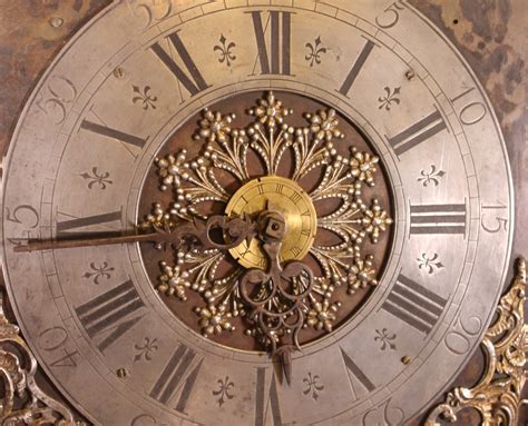 Namur Floor Clock, 1700s for sale at Pamono