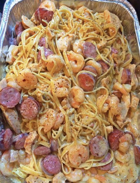 Cajun chicken, shrimp, and sausage Alfredo : r/FoodPorn