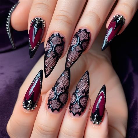 Gothic Nail Art: Perfect for a Dark and Edgy Look | Unghie, Unghie viola