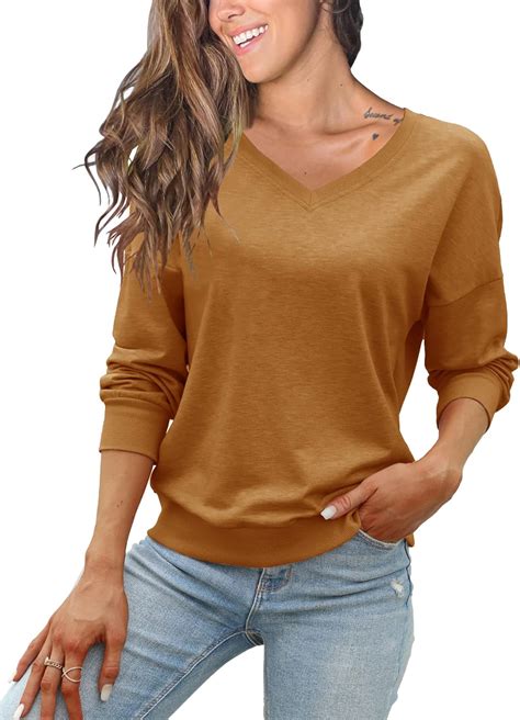 FMEYOA Womens V Neck Sweatshirts Long Sleeve Lightweight Trendy Fall ...