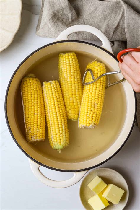 How To Cook Frozen Corn On The Cob | Baked Bree
