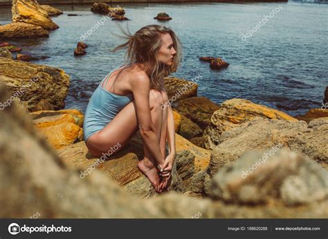 Woman Sitting On Knees Pose - Deondees Wallpaper