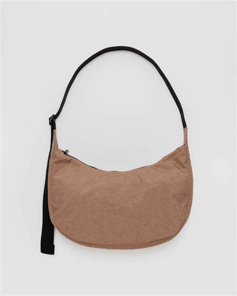 Medium Nylon Crescent Bag : Cocoa - Baggu