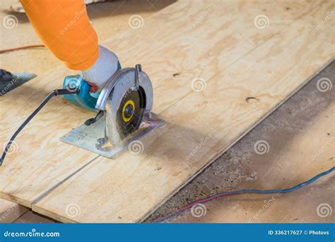 Using a Circular Saw, Worker Cuts Wooden Plywood Stock Image - Image of ...