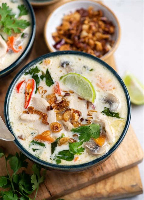 Thai Chicken Coconut Soup (Tom Kha soup) - The flavours of kitchen