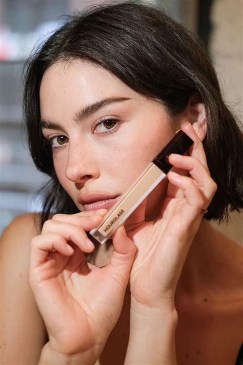 Gracie Abrams: The Quiet Allure of Understated Glamour at Hourglass Cosmetics in NYC • CelebMafia