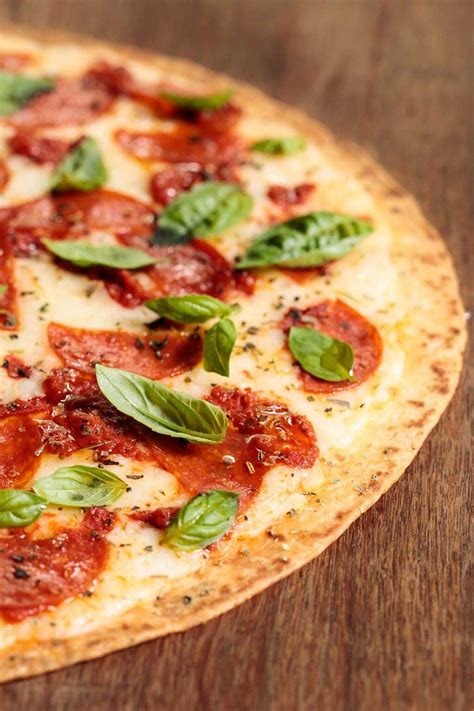 Thin Crust Pizza Perfection: Your Guide
