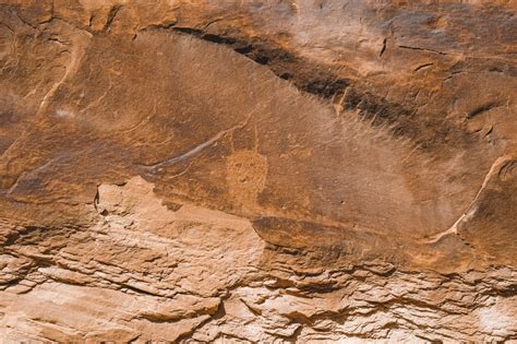 Easy Access Rock Art: Upper Sand Island Petroglyphs In Bluff, Utah Red ...