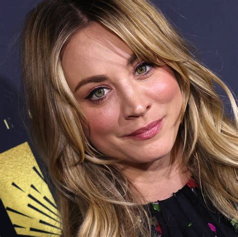 Kaley Cuoco Face Close Kaley Cuoco, Taraji P. Henson Go Sheer At SAG