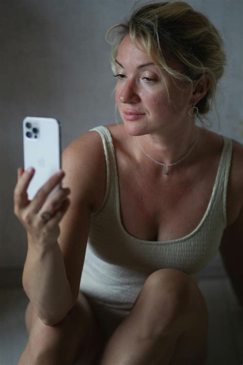 Female+Nudes+Selfies Photos, Download The BEST Free Female+Nudes+Selfies Stock Photos & HD Images