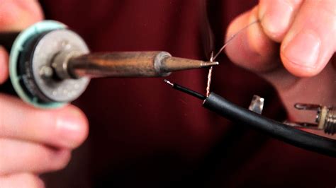 Soldering guitar cables | Mike Comparetto | Audio Tutorial | Puremix