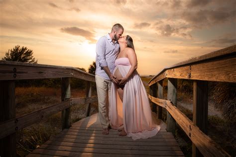 Maternity Shoot Ideas At The Beach at Charlie Ortega blog
